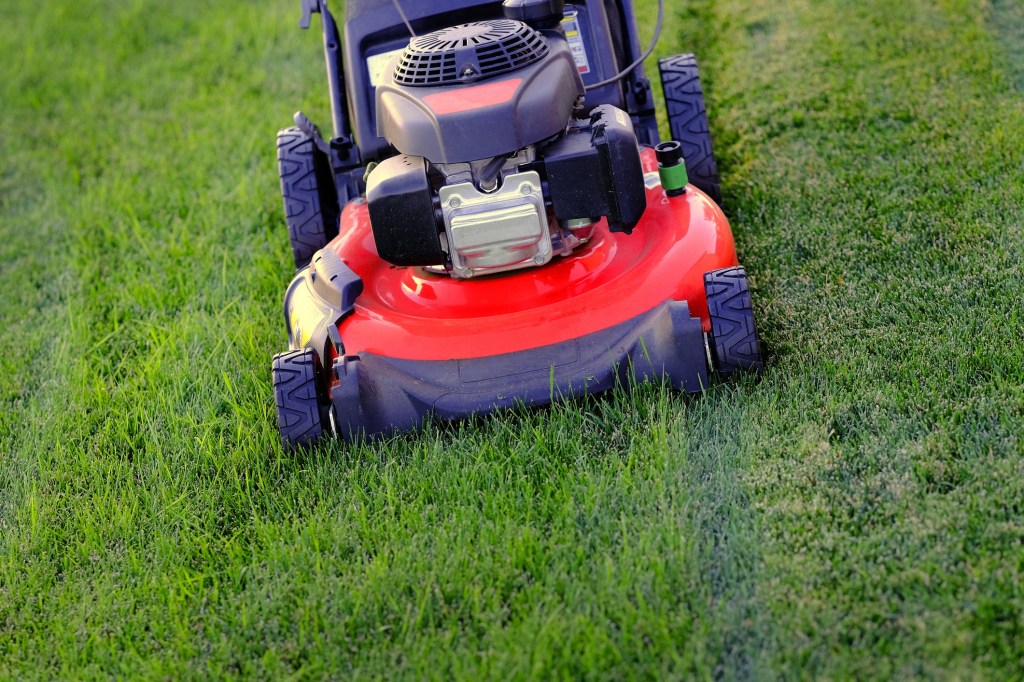 GreenPal, the “Uber of lawncare,” is coming to Pittsburgh to cut your grass